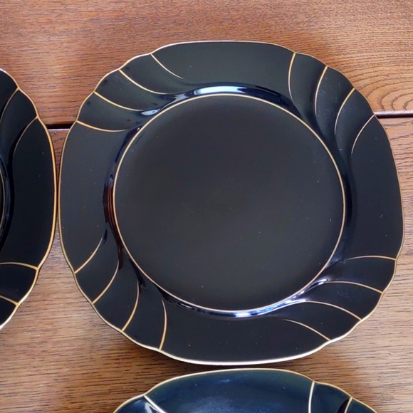 Wave Golden Black Dinner Plates Gallery Collections by Ranmaru - Picture 3 of 9